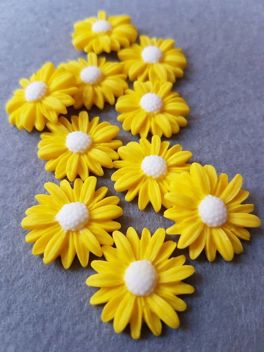 Daisy - Yellow 10pcs Edible Cake Decorations