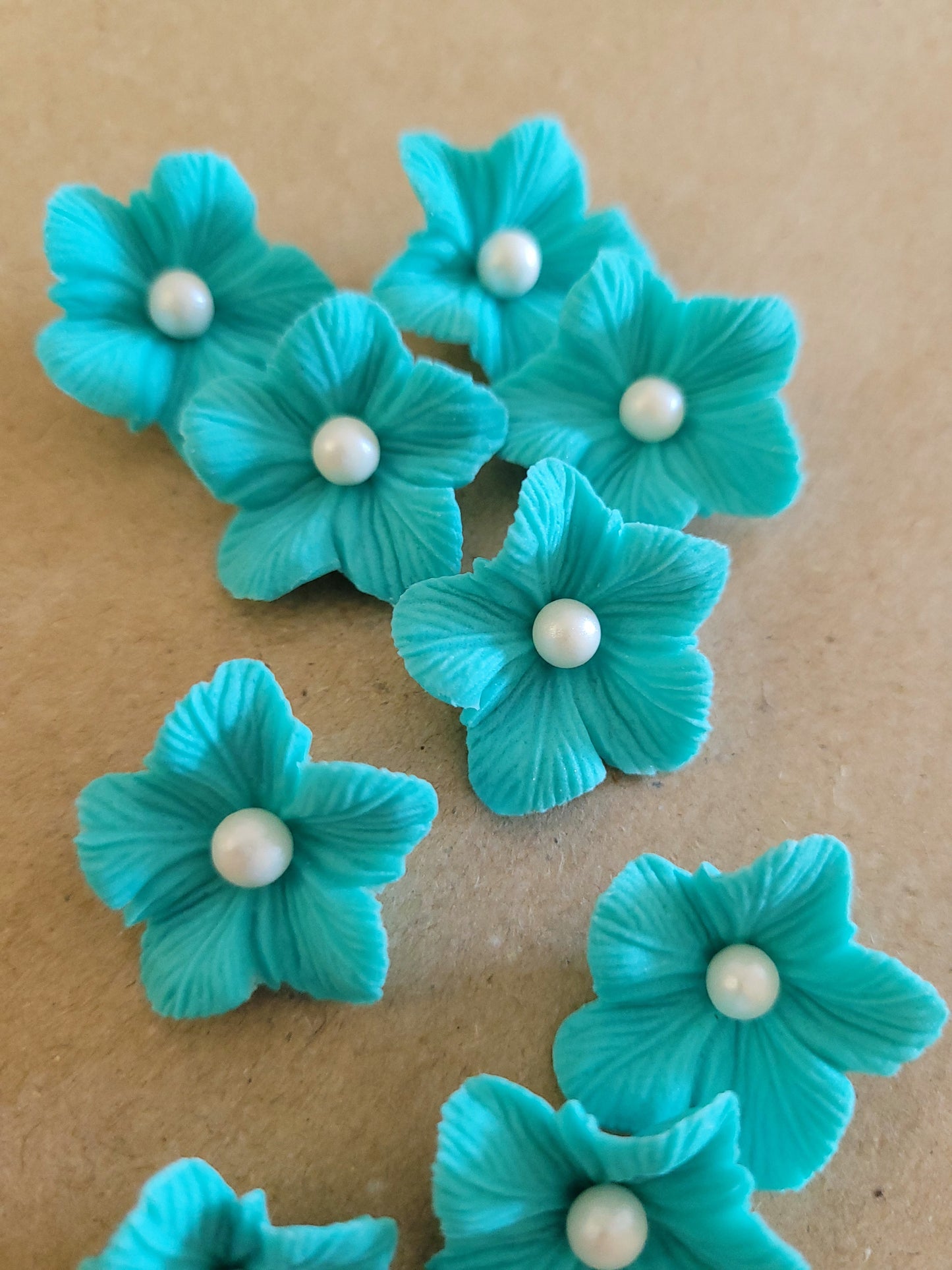 Vained Flower Turquoise 10pcs Edible Cake Decorations