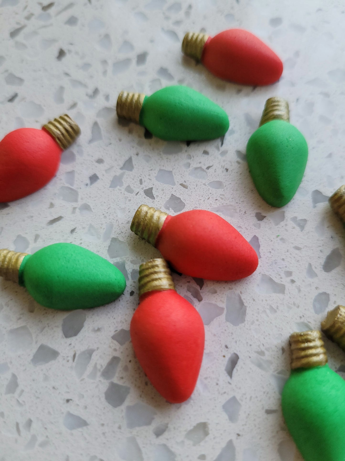 Christmas Lights Red & Green 10pcs Edible Cake Decorations