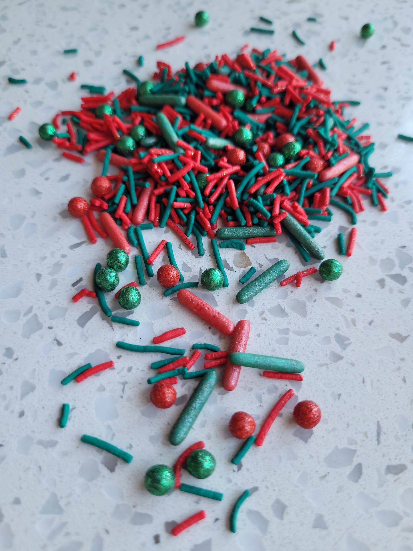 Christmas Mixed Theme Cake Sprinkles Red & Green - 60g