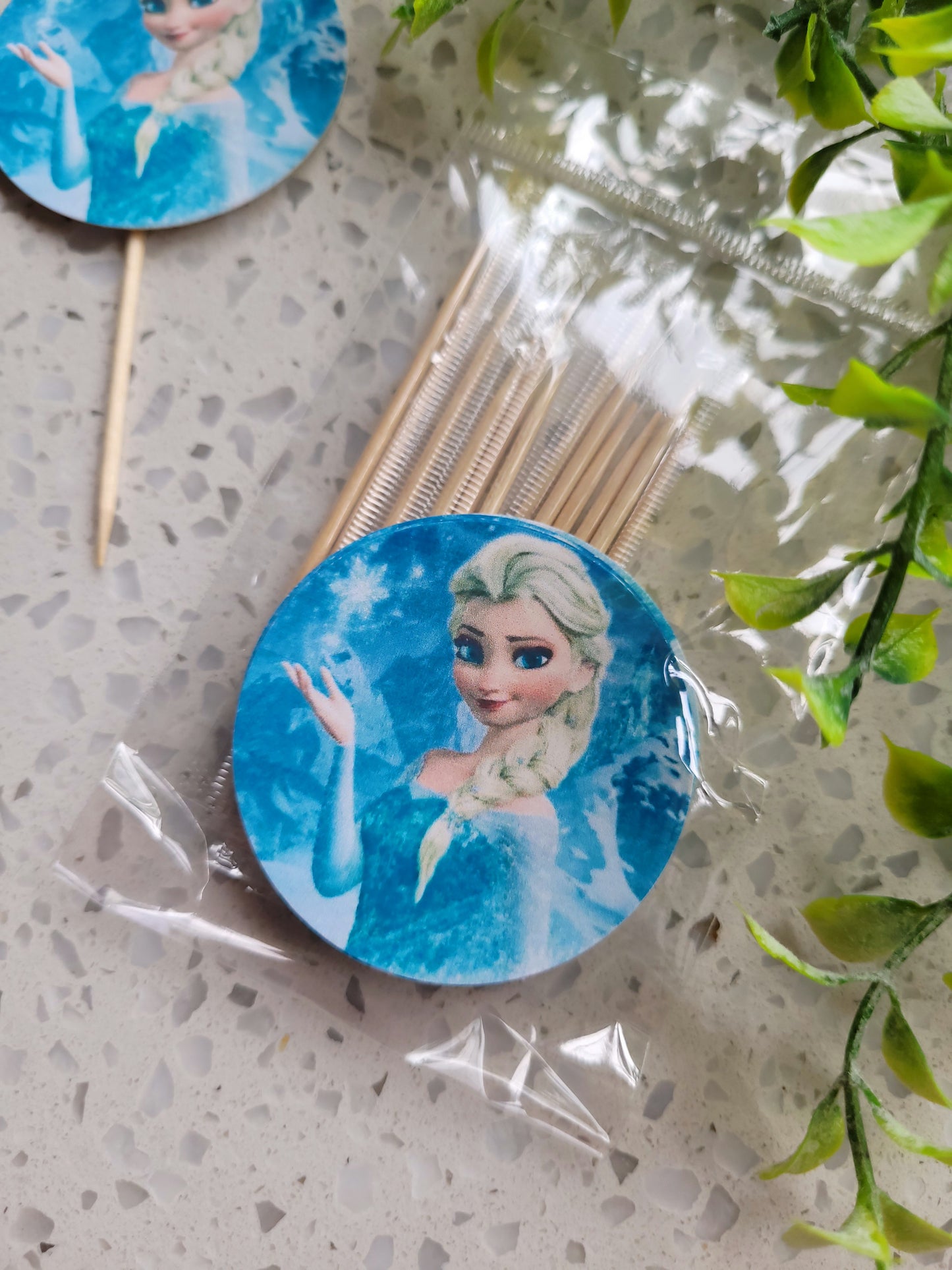 Paperboard Toppers Frozen 12s #01