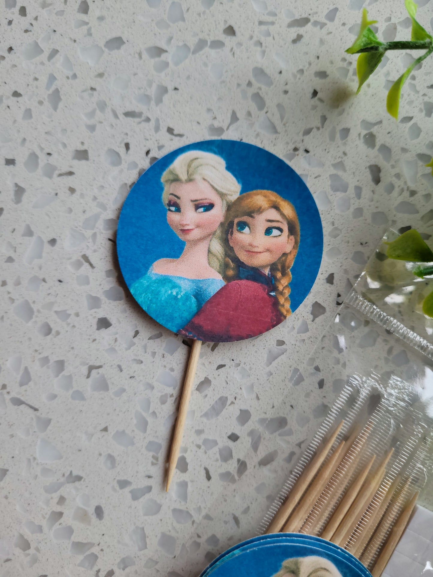 Paperboard Toppers Frozen 12s #03