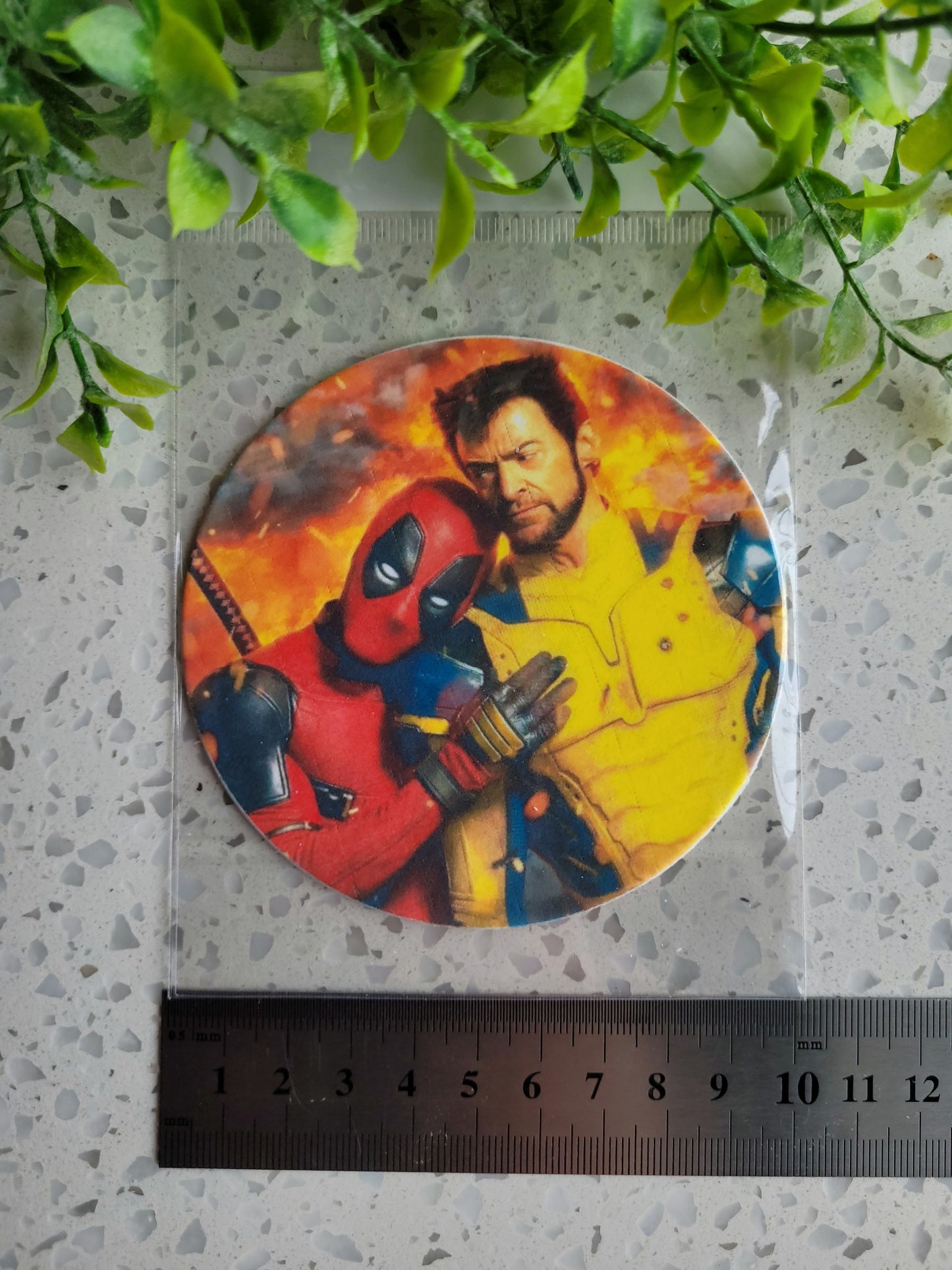 Assorted Size Fondant Topper Deadpool & Wolverine #01