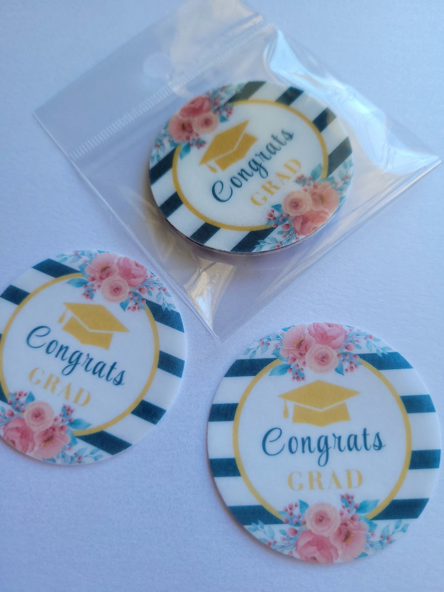 Edible Wafer Paper Pre-cut Toppers Graduation #04